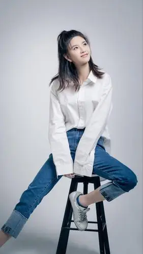 林思意精美壁纸,古灵精怪,超级可爱!