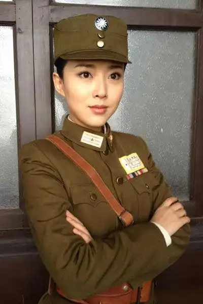 独狼热播颜丹晨诠释坚强女战士