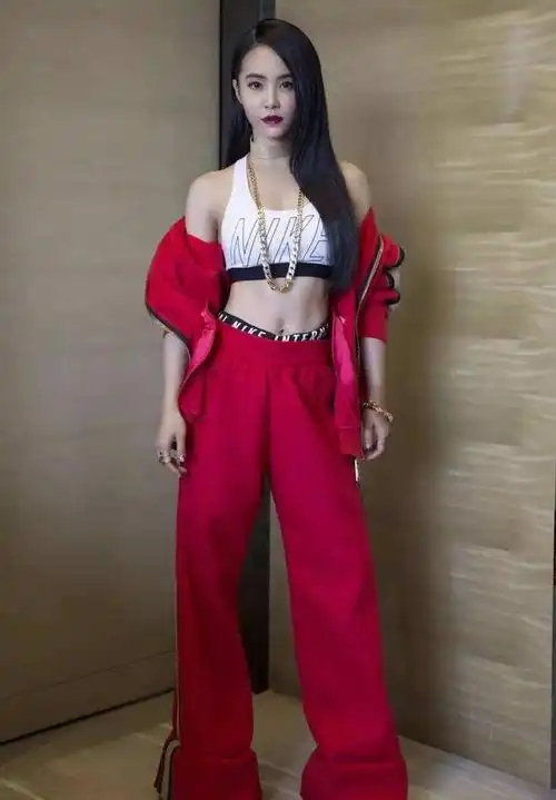 小个子也有女王气场40岁的蔡依林你真的没必要降低择偶标准