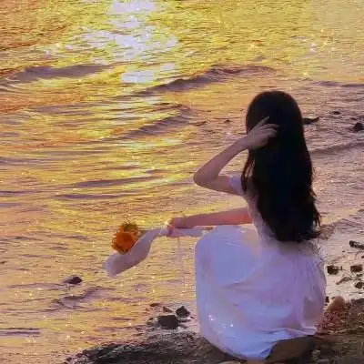 头像女简单干净气质背影77张_女生头像_头像屋