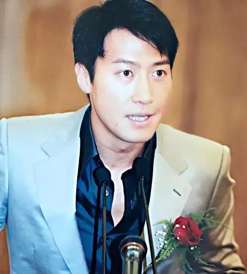 回顾这一次,"四大天王"中最低调的黎明,让"全世界"刮目相看