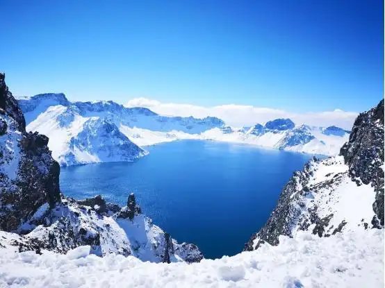 冬季去长白山旅游很合适风景绝美不虚此行