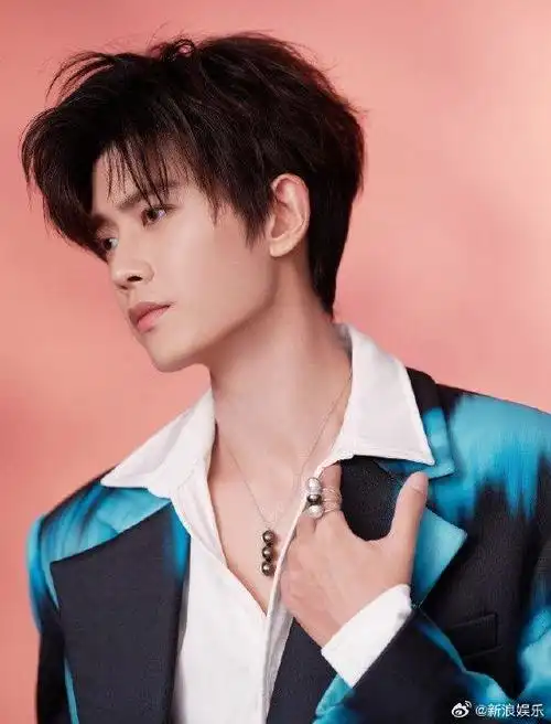 任嘉伦方否认"嫖娼""二胎"已委托律师取证