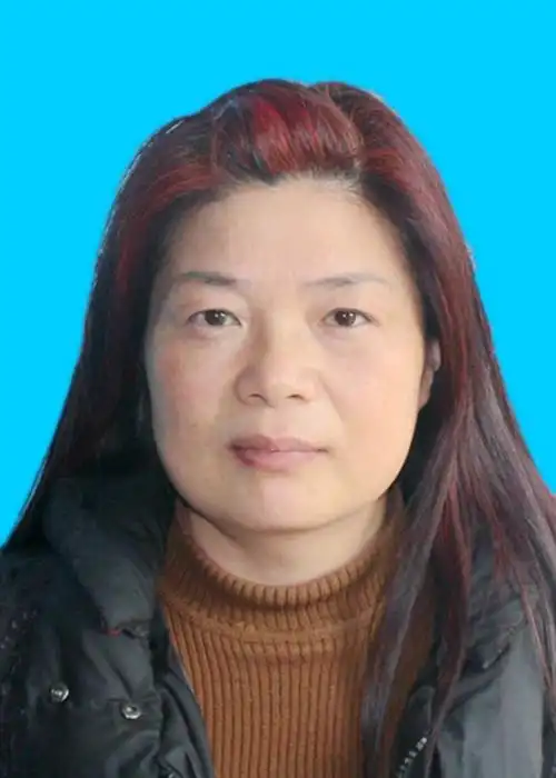 陈金梅证件照1