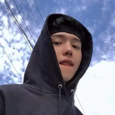 酷拽真人男生头像霸气又耐看