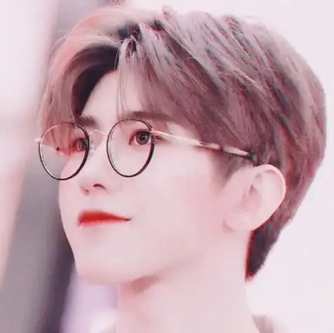 蔡徐坤头像图片合集戴眼镜