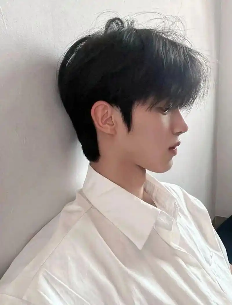 分 韩式三七纹理微分,帅到没朋友 发型是男生很重要的一个合适的发型