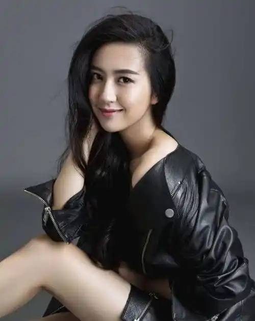 希望许龄月和男友能幸福,也期待着许龄月给观众带来更多精彩的作品.