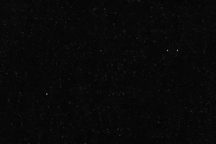 纯黑原图无字背景