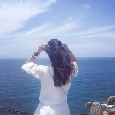 女生全身背影头像耐看的全身背影头像女