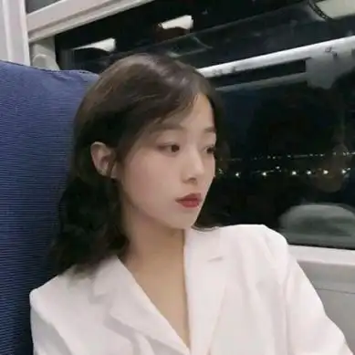 高清成熟气质女人图片头像 高清好看的成熟气质美女生活照头像_女生