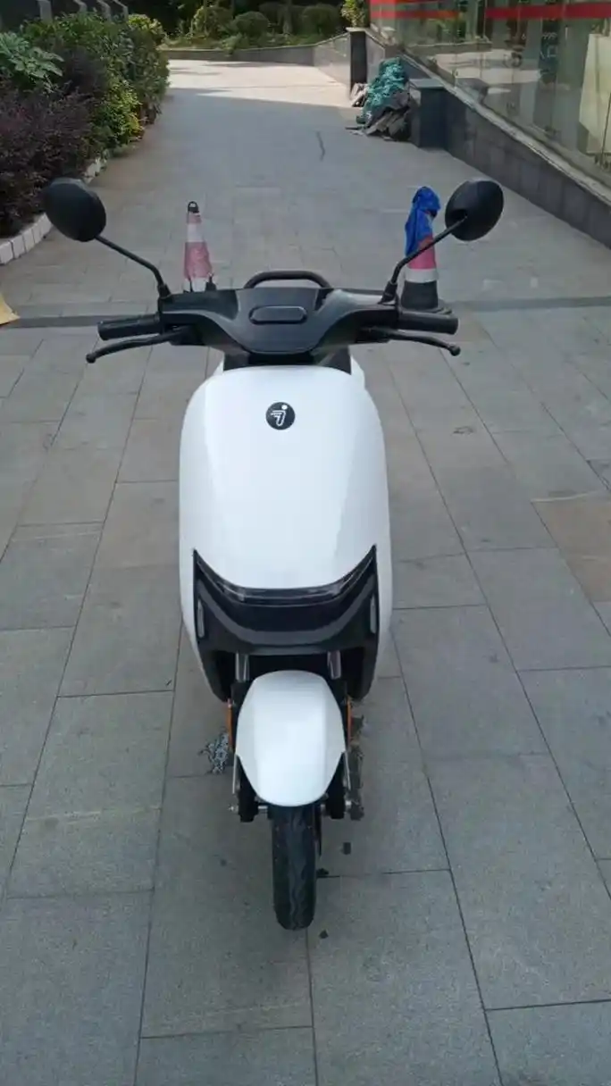 准新九号新款-n70c电动车 电池60v2 - 抖音