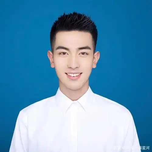 男生,女生证件照怎样拍好看?进来看