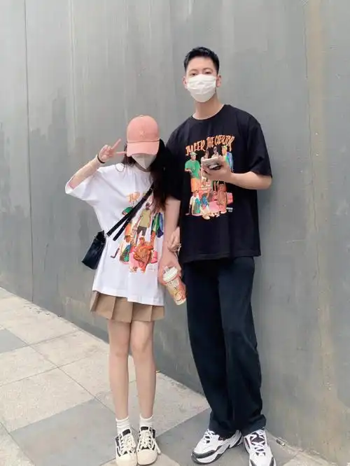 笔记灵感156/86 182/150太喜欢和男票穿情侣装啦!一整个爱住!