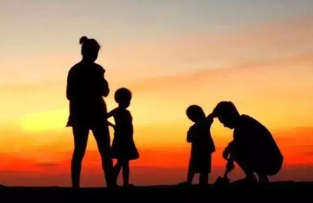 儿女双全,刚刚就能组成一个好字.