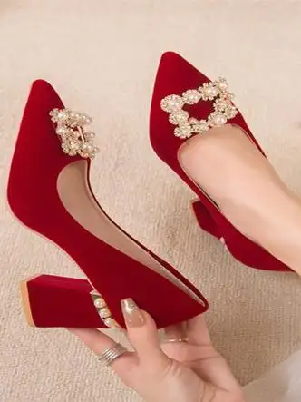 圣曼芬红色高跟鞋女孕妇结婚绒面粗跟婚鞋秋季酒不累脚秀禾婚纱新娘鞋