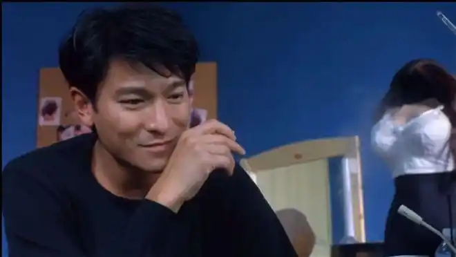 暗战上映二十周年刘德华首夺影帝开场有一幕天台戏惊险