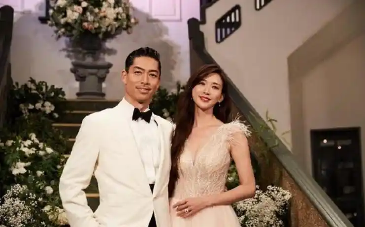 林志玲近照曝光女神身材凸显49岁转型主妇后的心声