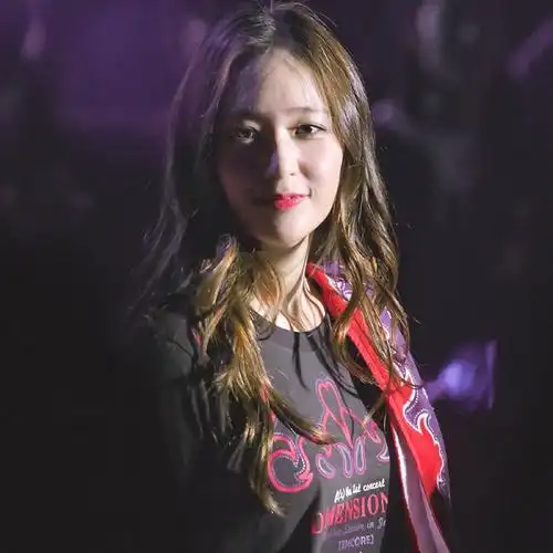 krystal日韩女头港风ins调色郑秀晶素囧图源微博河伯的新娘