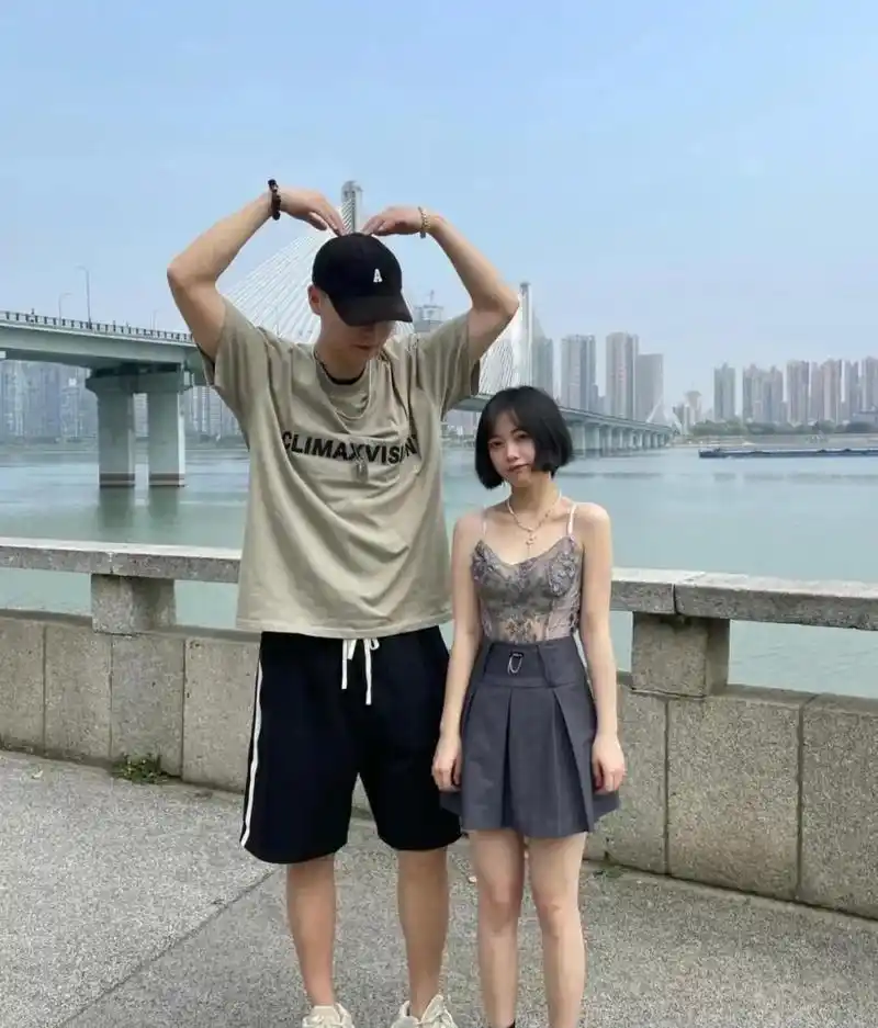 身高相差50厘米的恋爱,很有违和感嘛?