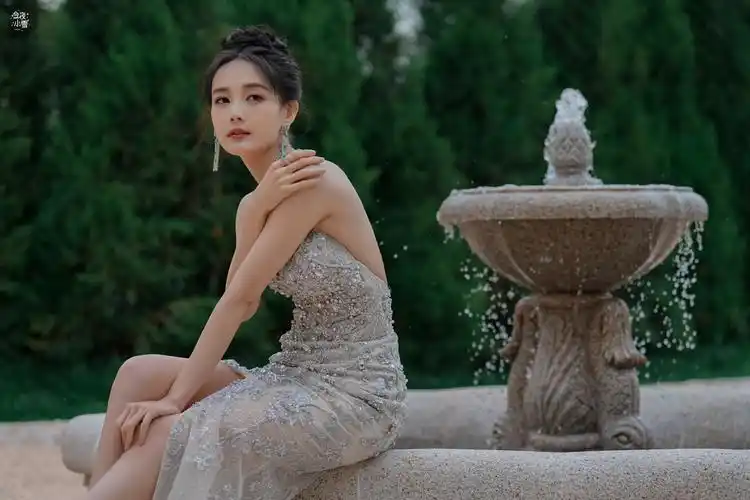 李一桐 身材真棒