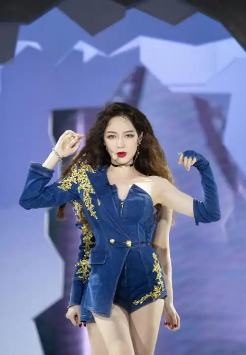 孟佳乘风破浪的姐姐十一期剧照图片