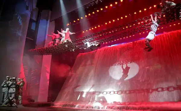 大型红色歌舞情景剧《日出韶山》增色韶山红色旅游文化