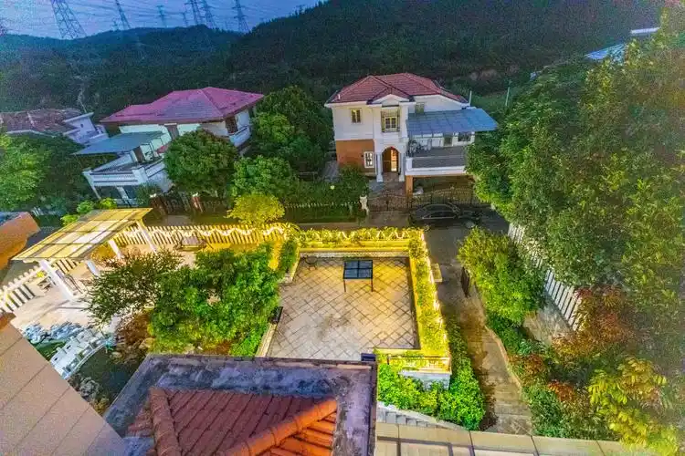 映山5房8床超美夜景大花园独栋别墅