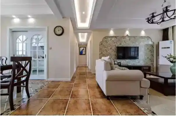 这房装修,完工后电视背景墙雷到老婆!