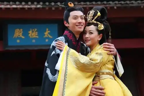 陈晓赵丽颖刘诗诗吴奇隆古装剧情侣合照气死鸳鸯