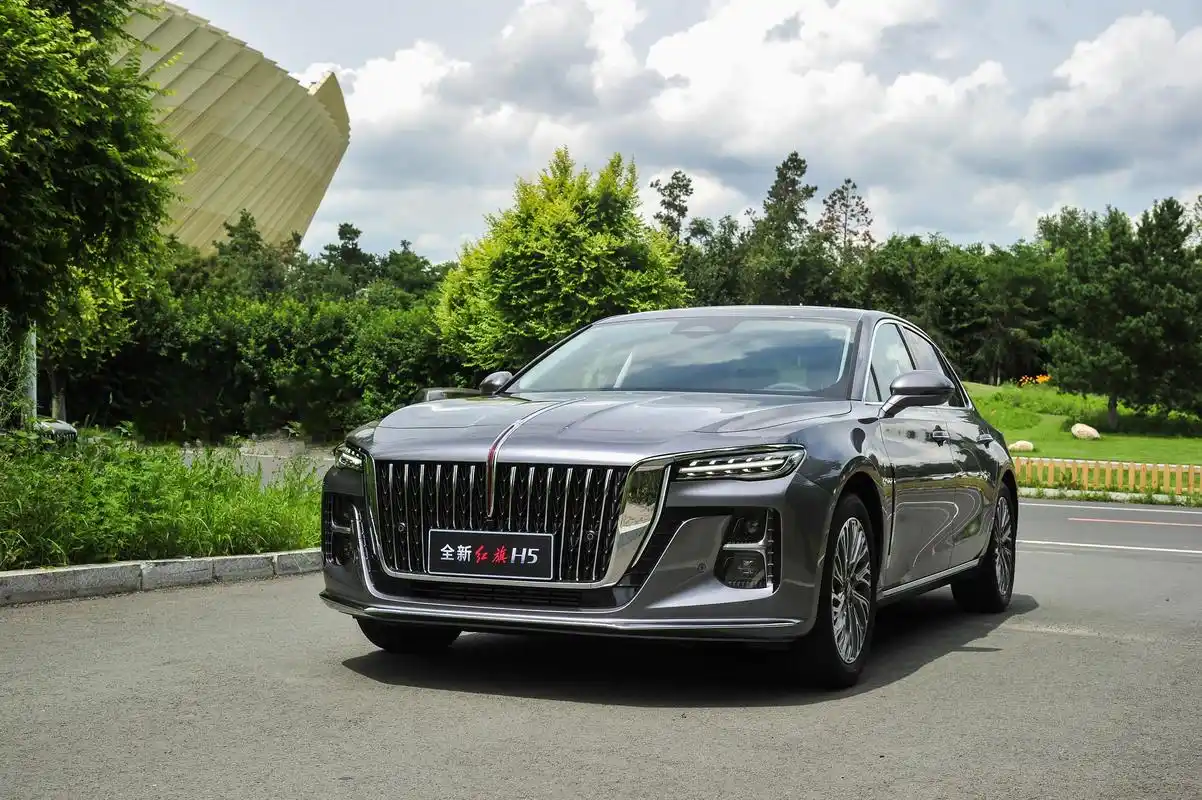 国产b 级轿车:全新红旗h5为何独领风骚?全文 - 新闻详情 - 买车网