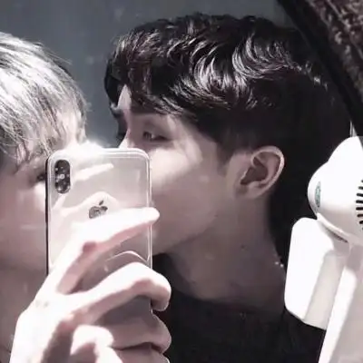 允言/一张两对兄弟头像/在我看来 风花雪月 星辰大海 万般皆是你