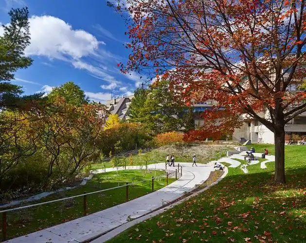 多伦多大学士嘉堡谷地步道schollencompanylandezine