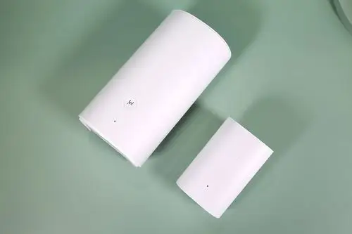 三,连接配对:安装方便 即插即用无需app 华为路由q2s的主路由安装