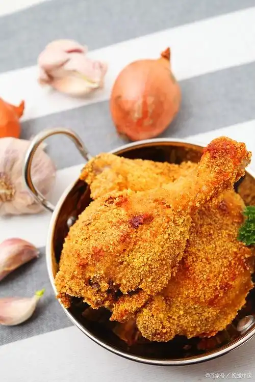 「人间美食」让你的味蕾瞬间爆发的黄金脆皮鸡