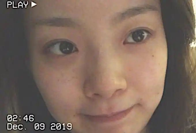 原创陈卓璇晒素颜自拍照离开了节目10级美颜真实颜值一言难尽