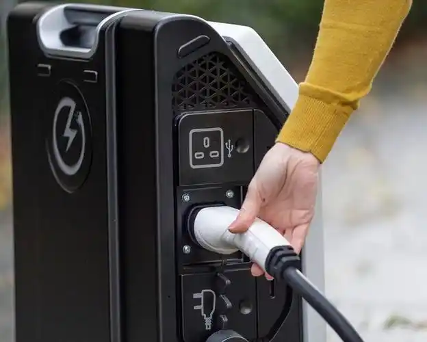 zipcharge推电动汽车充电宝半小时补电32公里