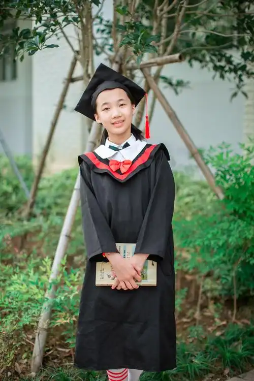 学院路小学毕业照——个人写真照