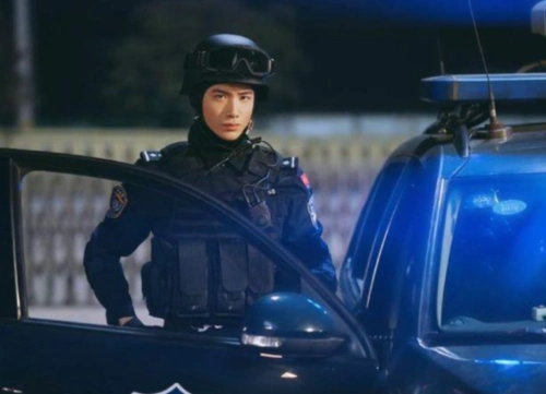 亲爱的戎装还未播黄景瑜又将出演新剧搭档女主成高颜值cp