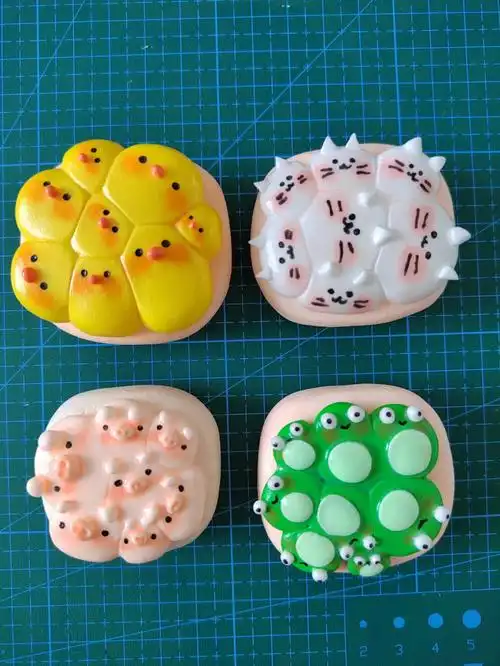 跟着大佬学习做粘土,可爱的小动物挤在一起,太可爱啦!