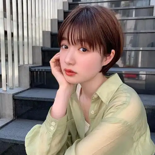 第一次见到剪超短发的女生,能这么温柔可爱耶|发型|发箍|卷发|刘海