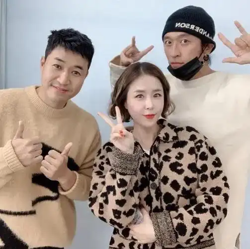 韩网热议高耀太组内恋爱说金钟民申智结婚怀孕金钟国躺枪