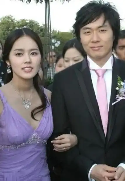 李英爱老公年纪大,孙艺珍老公真帅,他老公让她过得最甜蜜!