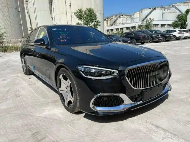 奔驰s450升级迈巴赫外观效果展示大轮毂