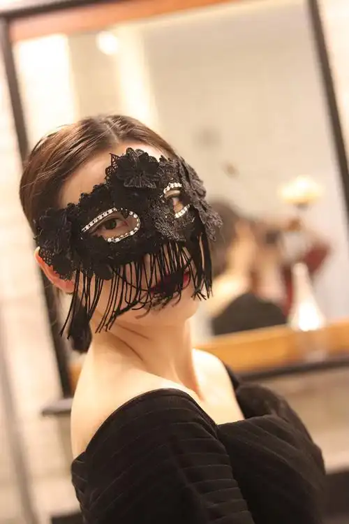 万圣节圣诞节日节庆表演美女女款假面舞会派对面具歌手蒙面黑色潮 c款