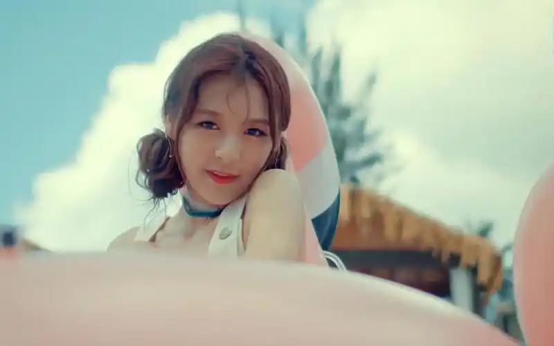 张语格颜值最高的中国女团又出mv了泳装沙滩美女无限遐想性感魅惑7