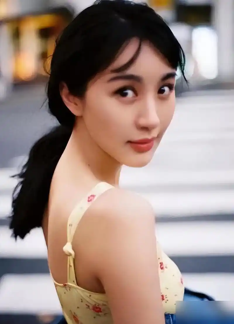 变脸风波金晨认不出,杨紫嘴难开,谁是意难平?