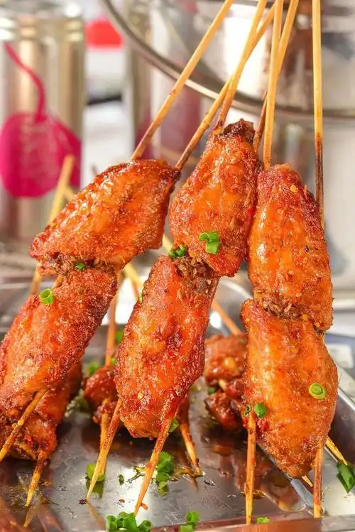 长沙top1复古龙虾馆日排8000桌连张艺兴成龙都来打卡