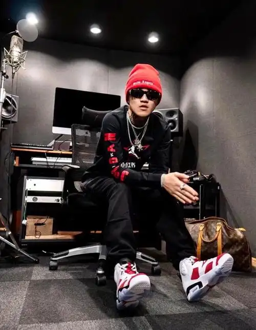 【小鬼王琳凯同款】细节看点不少,nike air jordan 6 retro "carmine"