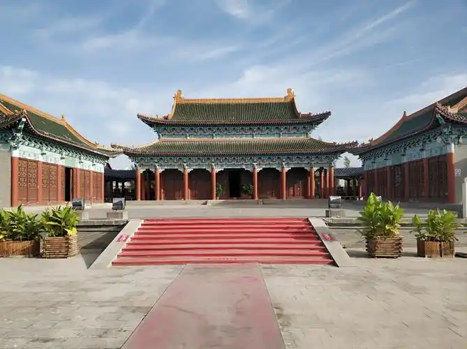 新疆行:哈密回王府,阿不都老汉